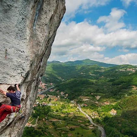 בית הארחה La E Bella -