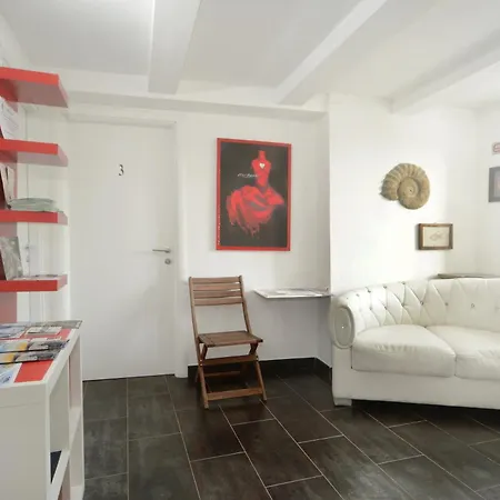 La è Bella -