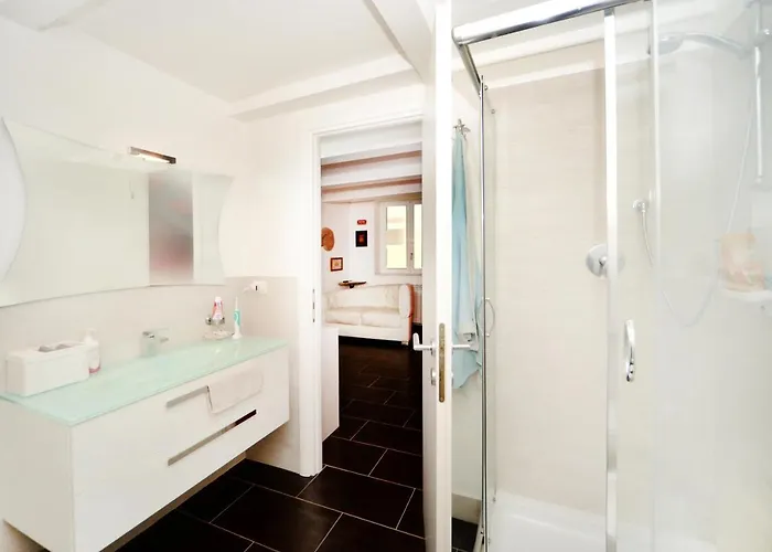 Gasthuis La E Bella - 3*